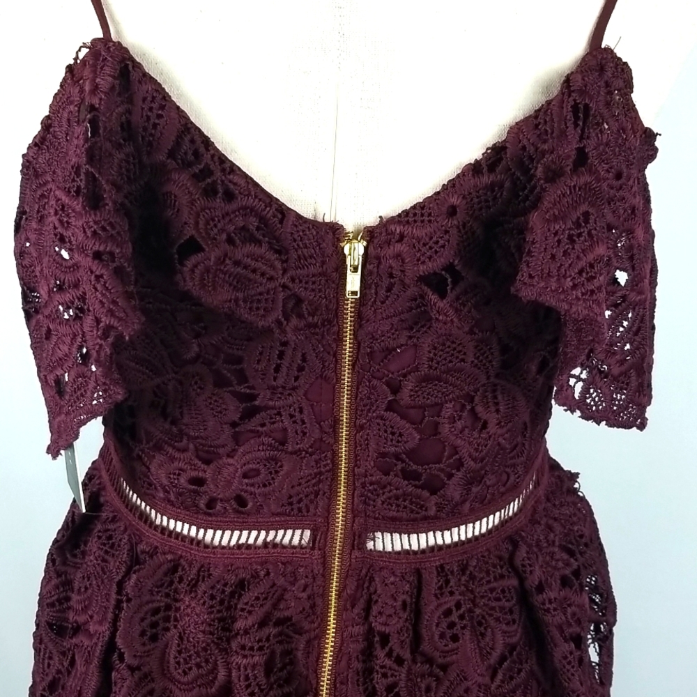 Romeo & Juliet Couture off the Shoulder Lace Dress NWT - Picture 10 of 15